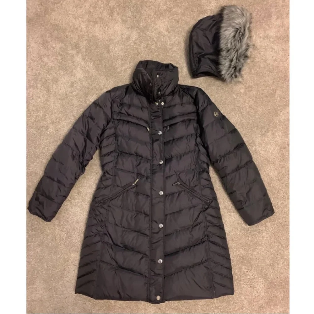 Michael Kors Down/Puffer Jacket - Picture 5 of 13
